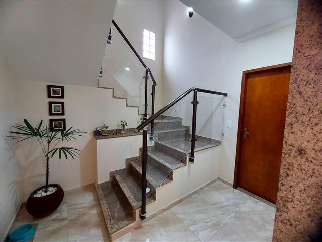 Casa à venda com 3 quartos, 342m² - Foto 13