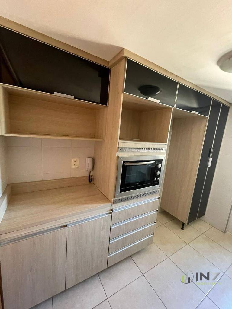 Apartamento à venda com 3 quartos, 70m² - Foto 10