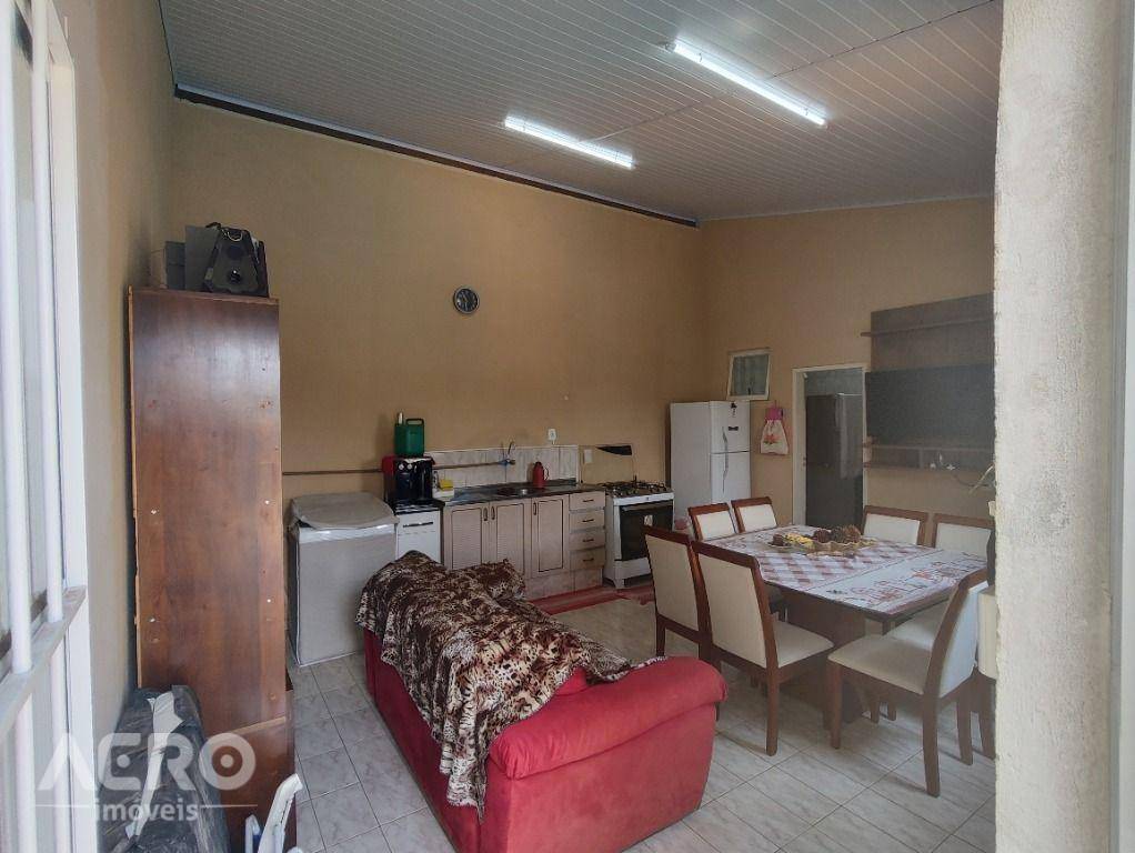 Casa à venda com 7 quartos, 390m² - Foto 8