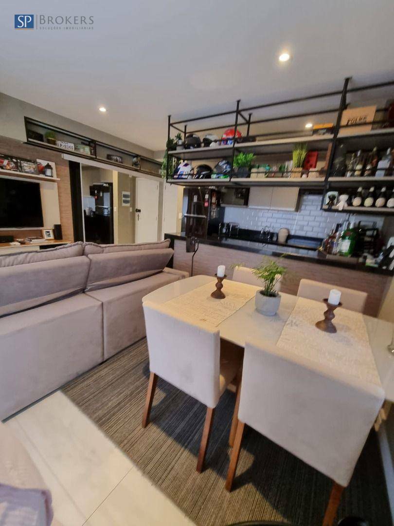 Apartamento à venda com 2 quartos, 67m² - Foto 2