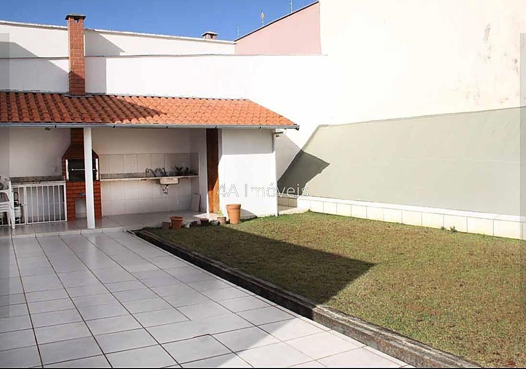 Casa de Condomínio à venda com 4 quartos, 220m² - Foto 2