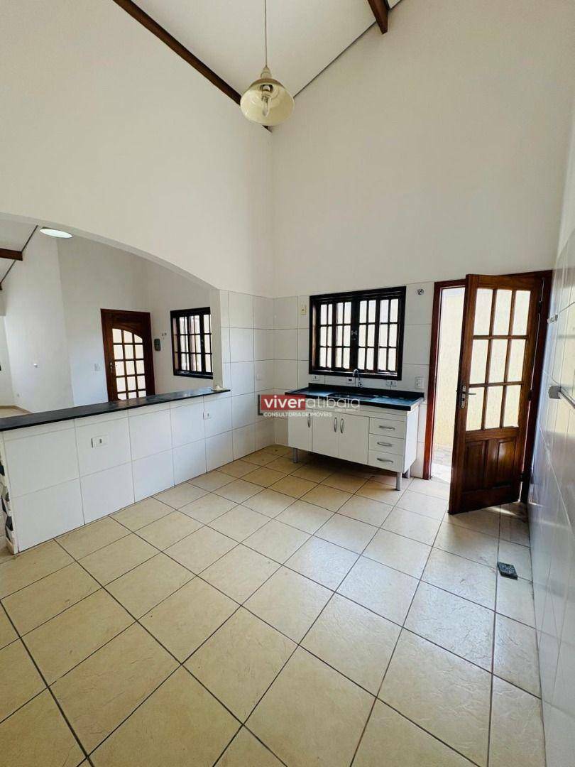 Casa à venda com 3 quartos, 146m² - Foto 2