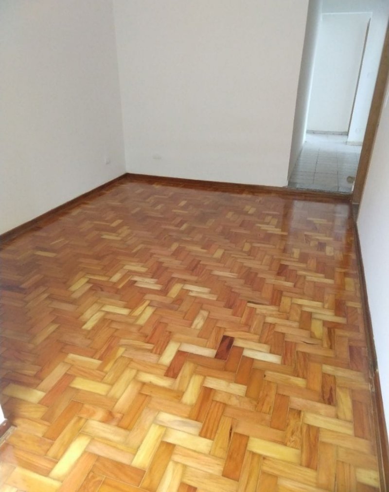 Prédio Inteiro para alugar com 6 quartos, 140m² - Foto 5