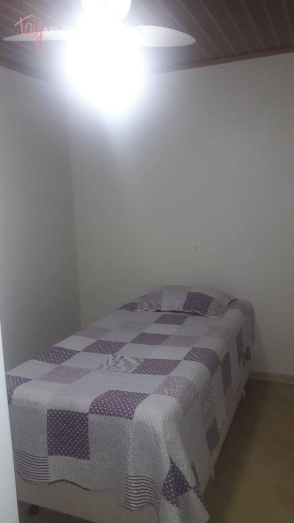 Casa à venda com 3 quartos, 200m² - Foto 37