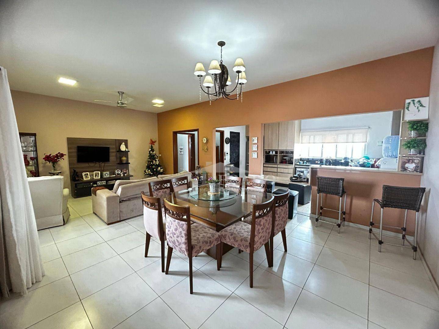 Sobrado, 3 quartos, 225 m² - Foto 1