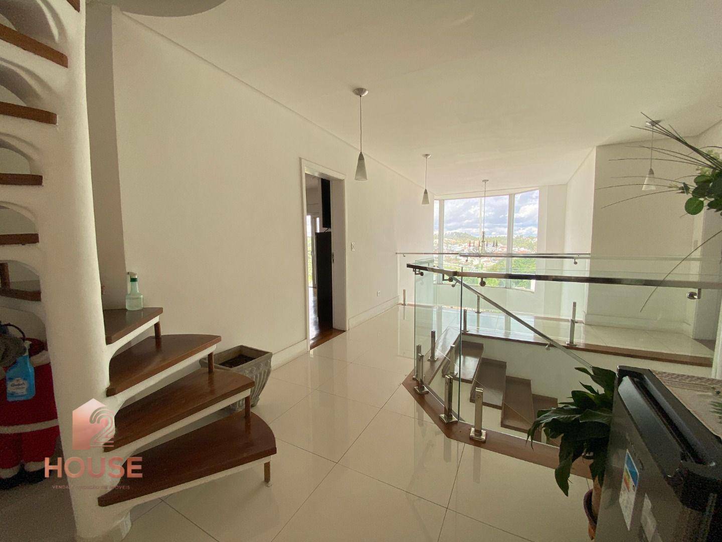 Casa de Condomínio para alugar com 4 quartos, 300m² - Foto 30