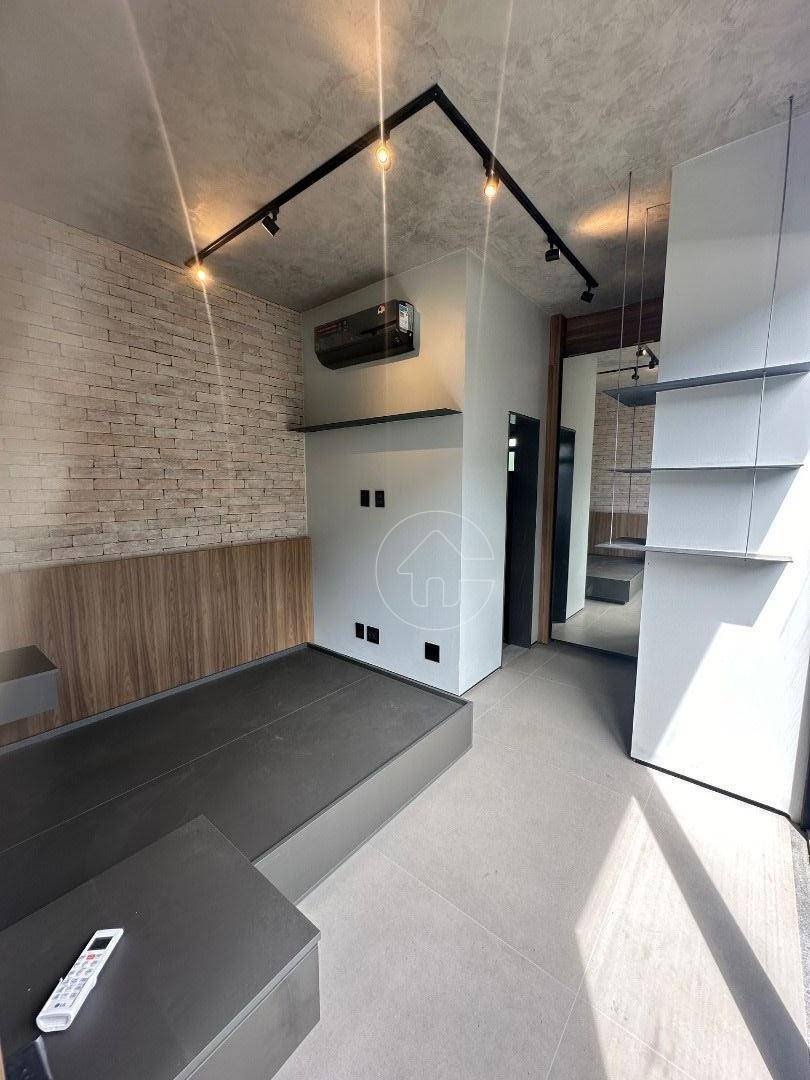 Casa à venda com 3 quartos, 197m² - Foto 7