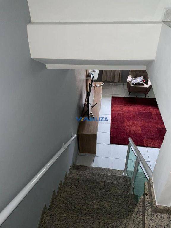 Sobrado à venda com 3 quartos, 200m² - Foto 14