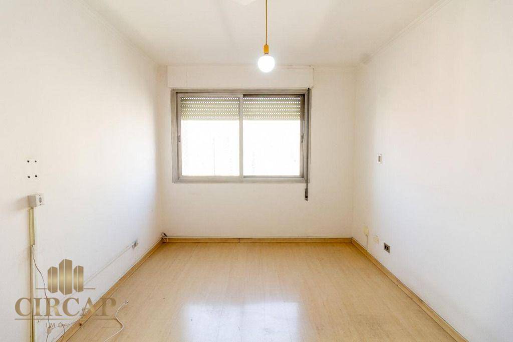 Apartamento à venda com 3 quartos, 180m² - Foto 9