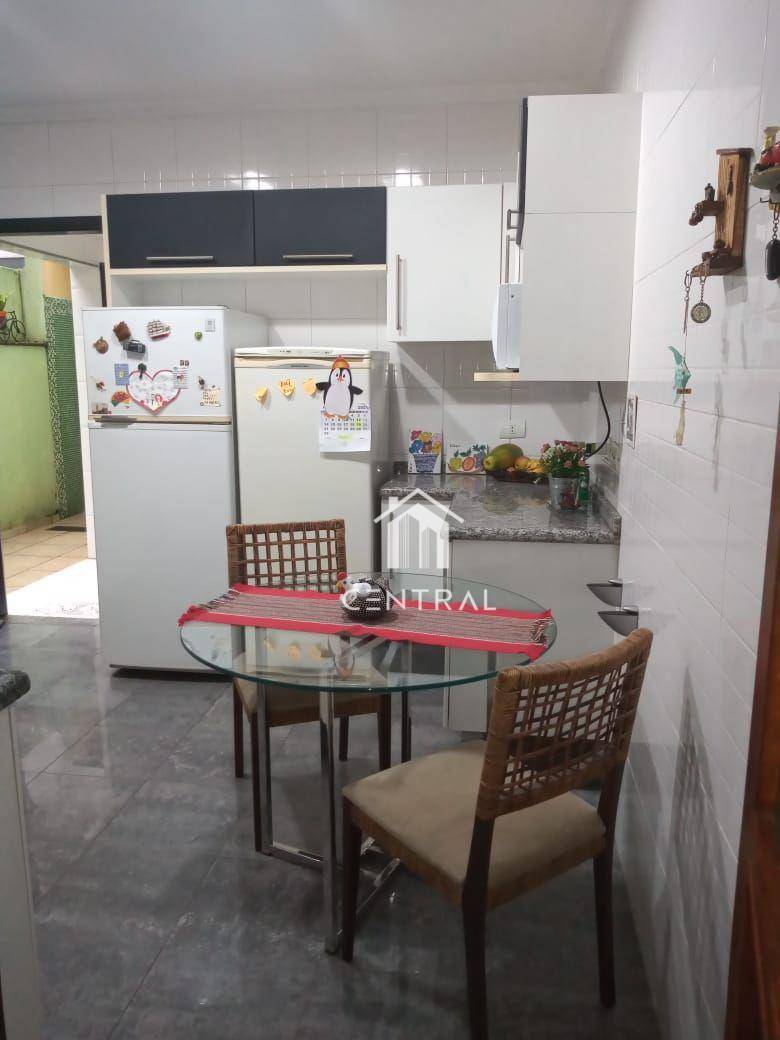 Sobrado à venda com 3 quartos, 250m² - Foto 23