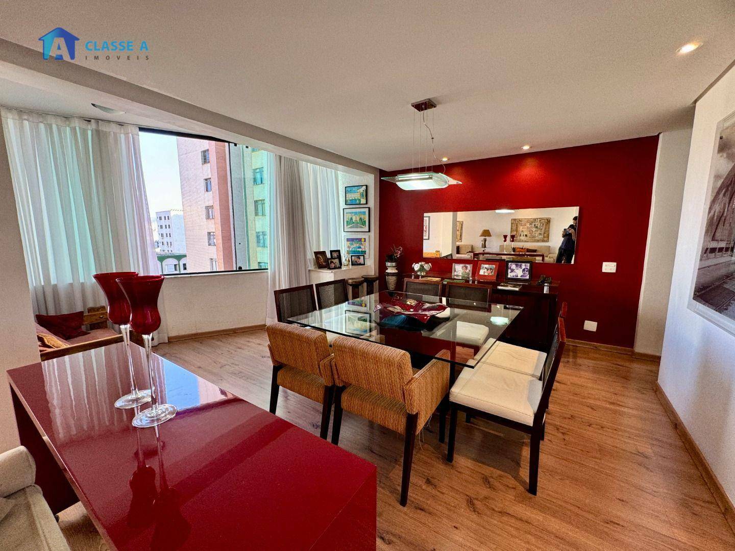 Apartamento à venda com 4 quartos, 185m² - Foto 1