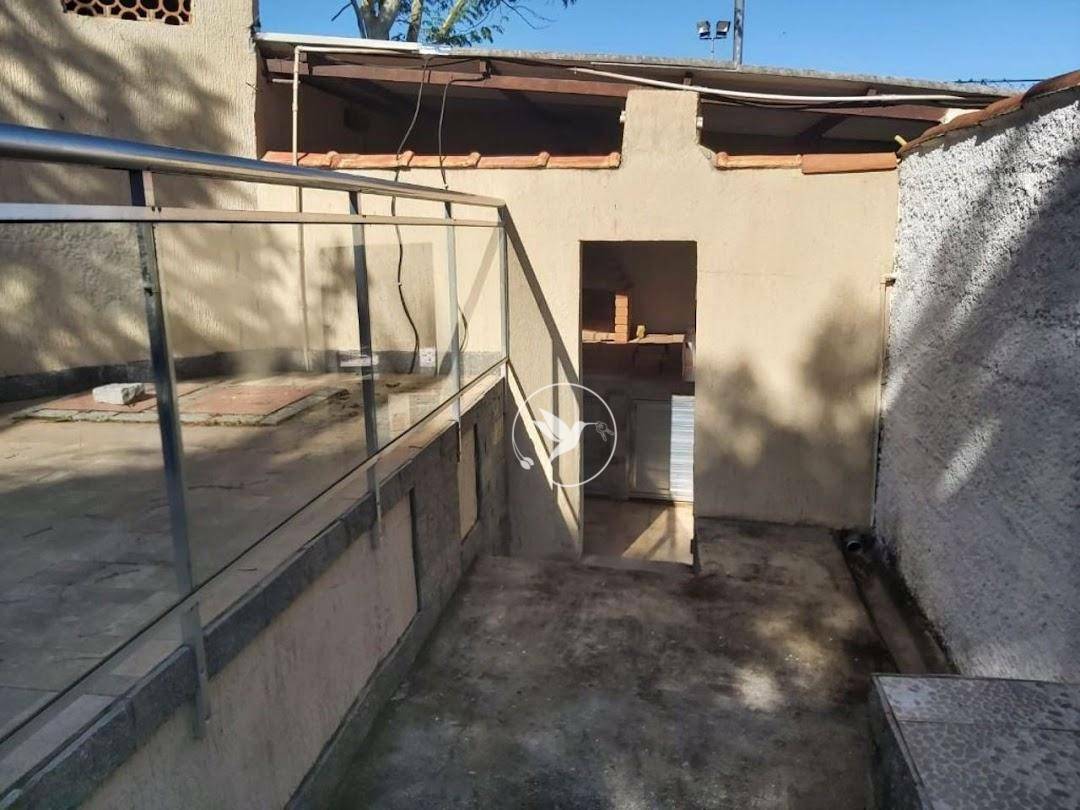 Casa à venda com 3 quartos, 150m² - Foto 29