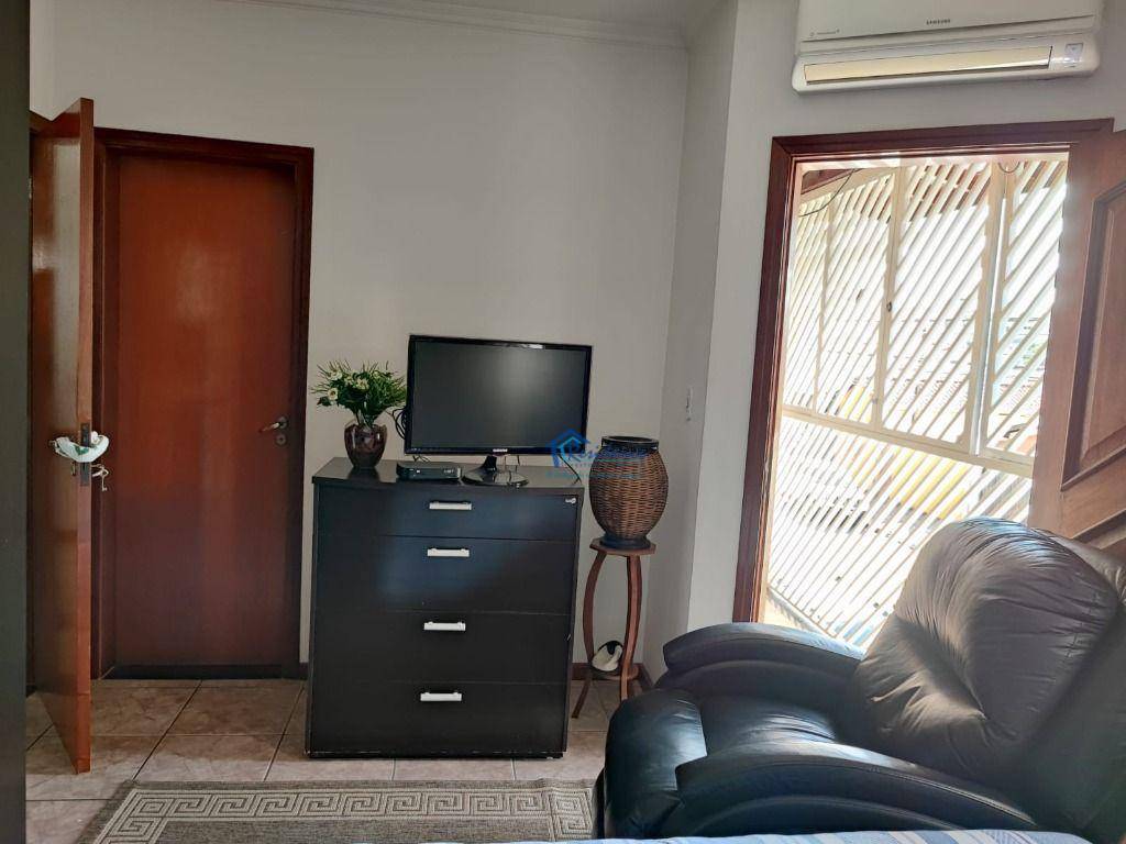 Sobrado à venda com 4 quartos, 228m² - Foto 17