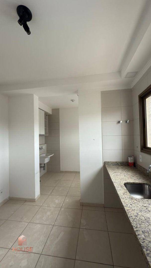 Apartamento para alugar com 2 quartos, 75m² - Foto 6