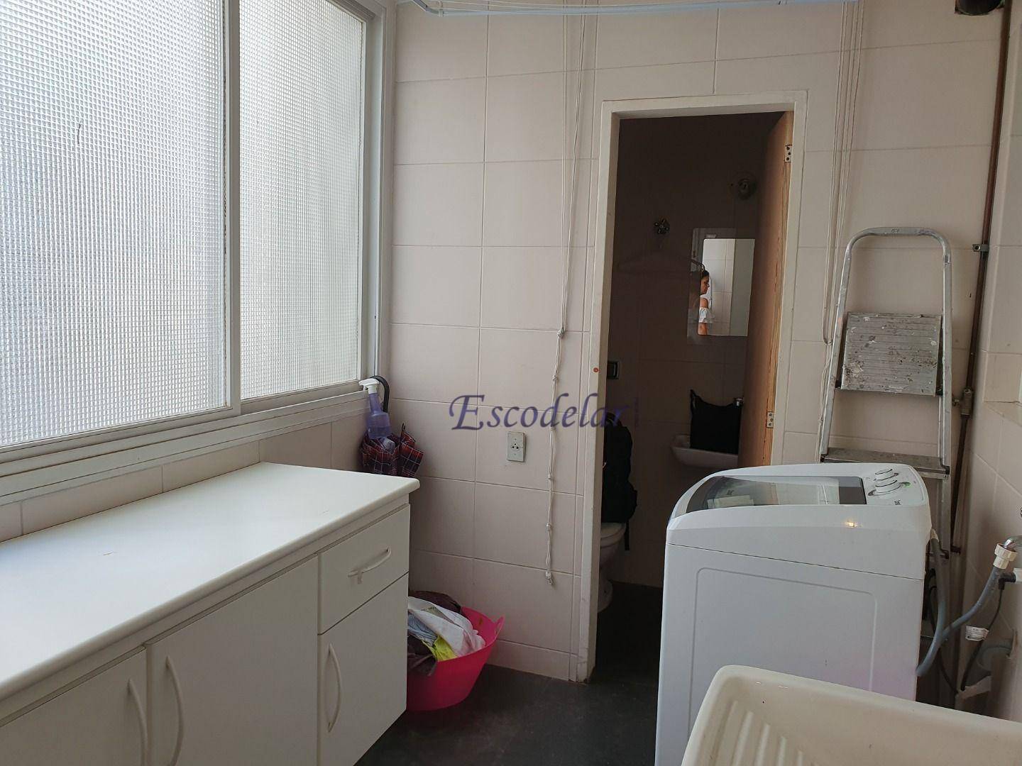 Apartamento à venda com 4 quartos, 185m² - Foto 32