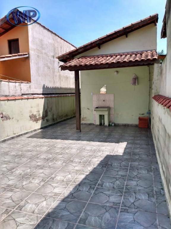 Casa à venda com 2 quartos, 100m² - Foto 4