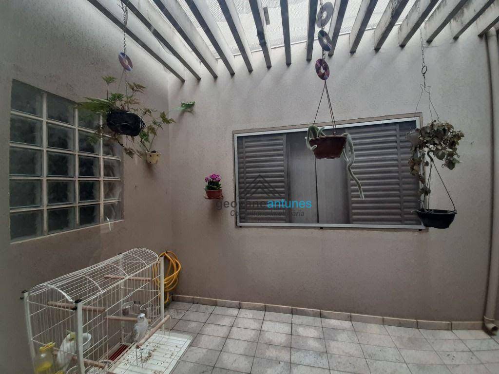 Casa, 3 quartos, 177 m² - Foto 4