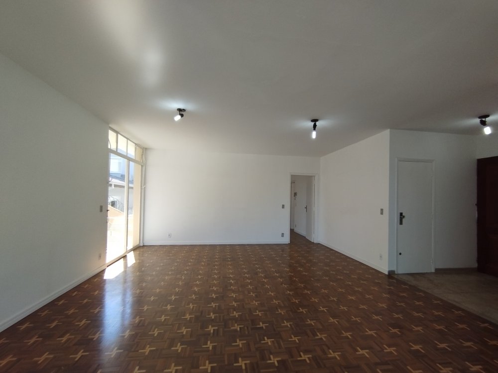 Casa à venda com 3 quartos, 290m² - Foto 19