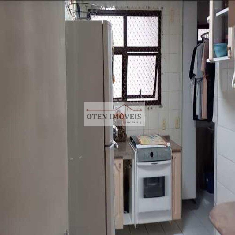 Apartamento à venda com 2 quartos, 69m² - Foto 5