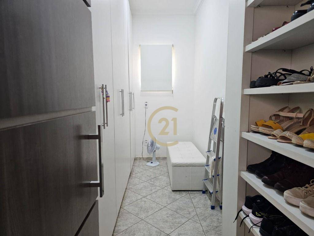 Sobrado à venda com 4 quartos, 220m² - Foto 12