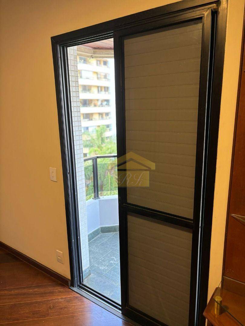 Apartamento para alugar com 4 quartos, 124m² - Foto 9
