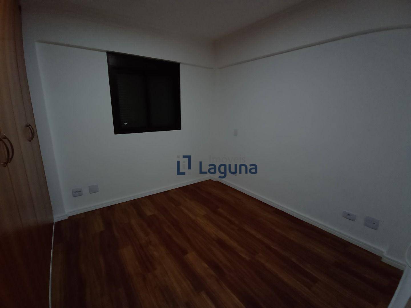 Apartamento para alugar com 2 quartos, 82m² - Foto 10