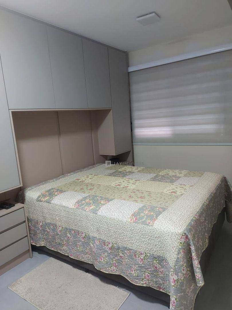 Apartamento à venda com 2 quartos, 63m² - Foto 8