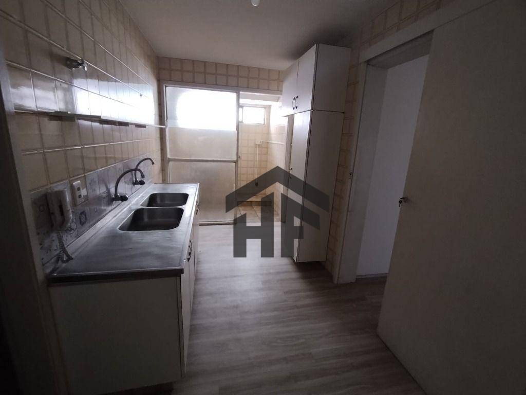 Apartamento à venda com 3 quartos, 118m² - Foto 18