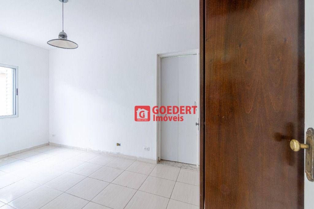 Casa para alugar com 2 quartos, 184m² - Foto 13