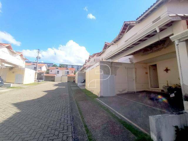 Casa de Condomínio à venda com 3 quartos, 150m² - Foto 1