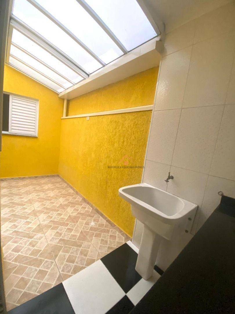 Apartamento à venda com 2 quartos, 41m² - Foto 4