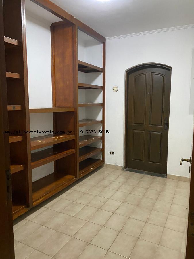 Casa à venda com 6 quartos, 300m² - Foto 10