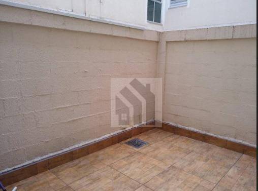 Apartamento à venda com 2 quartos, 62m² - Foto 12