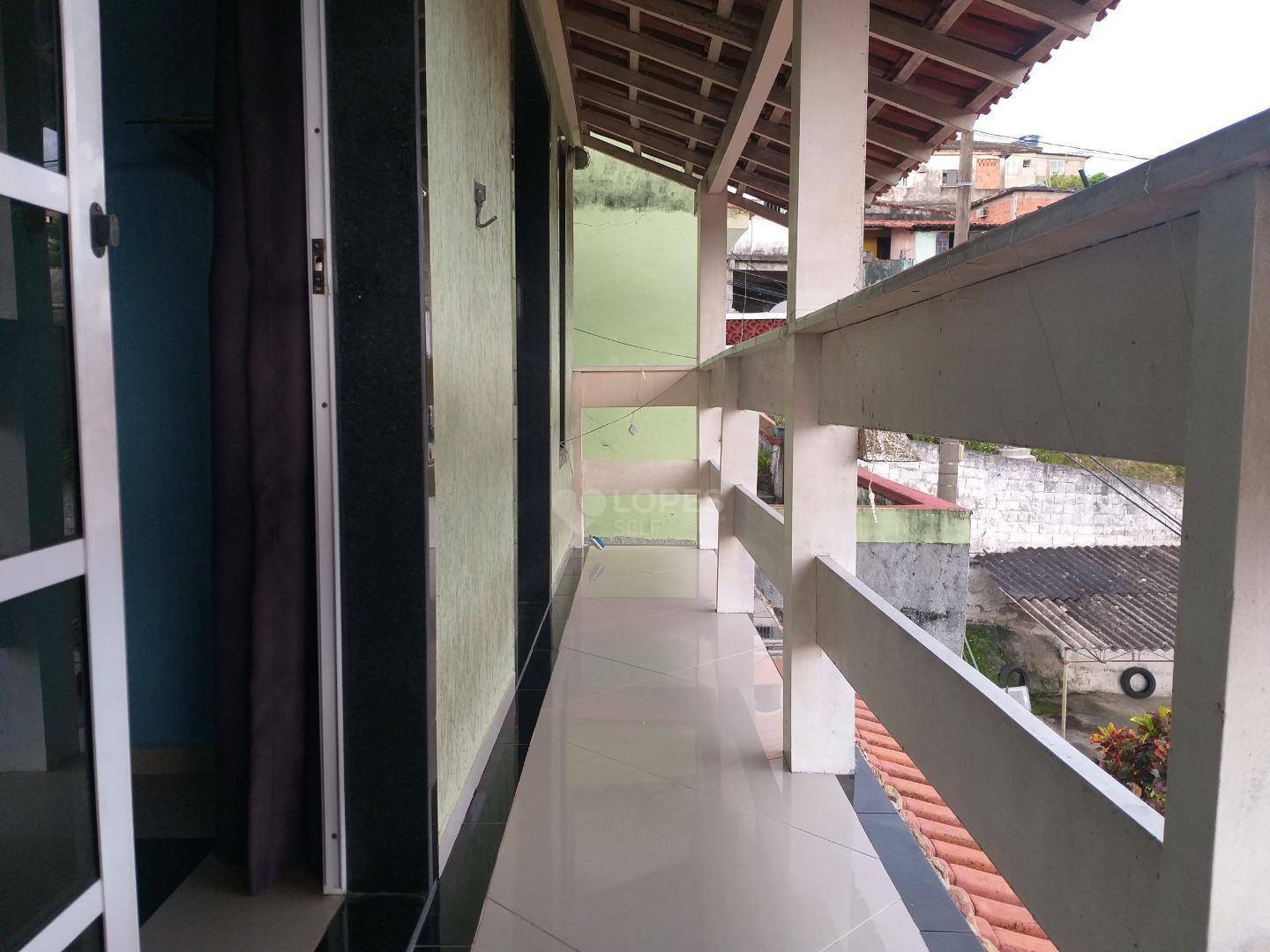 Casa à venda com 2 quartos, 200m² - Foto 8