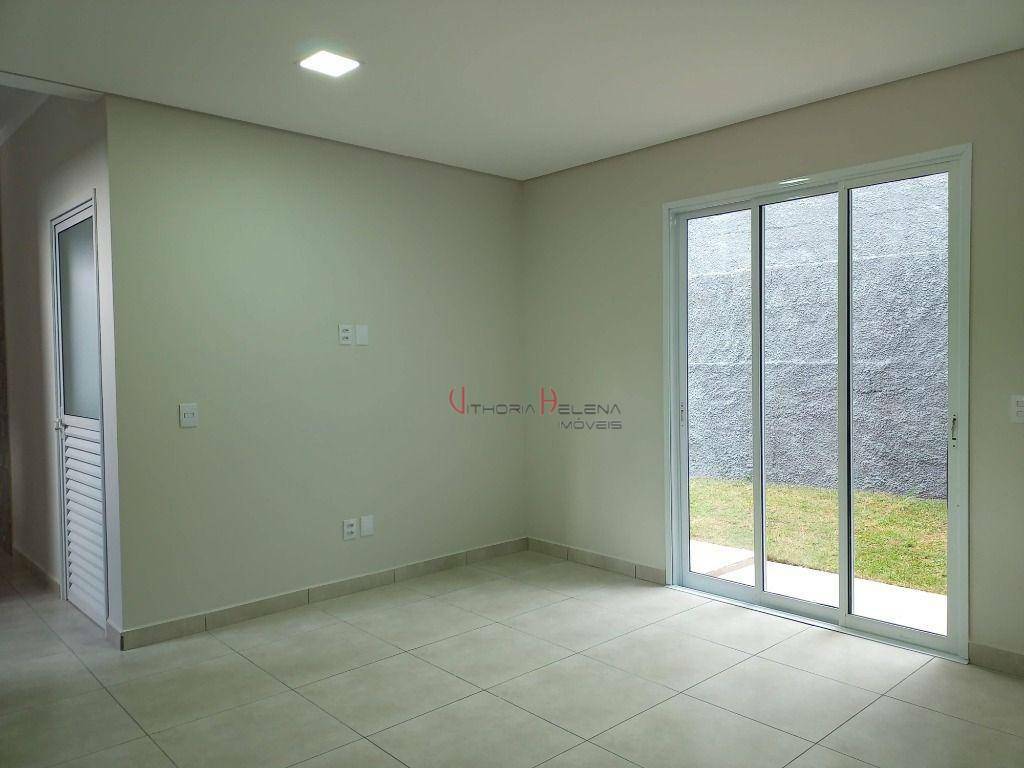 Casa para alugar com 3 quartos, 150m² - Foto 11