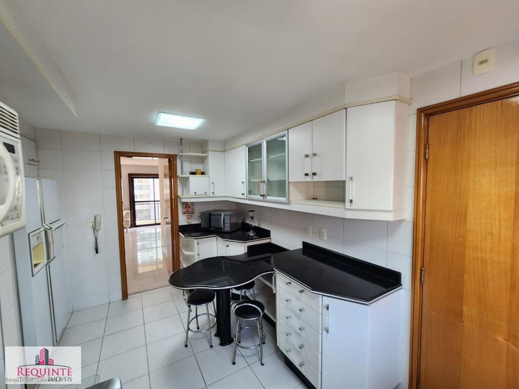 Apartamento à venda com 3 quartos, 163m² - Foto 19