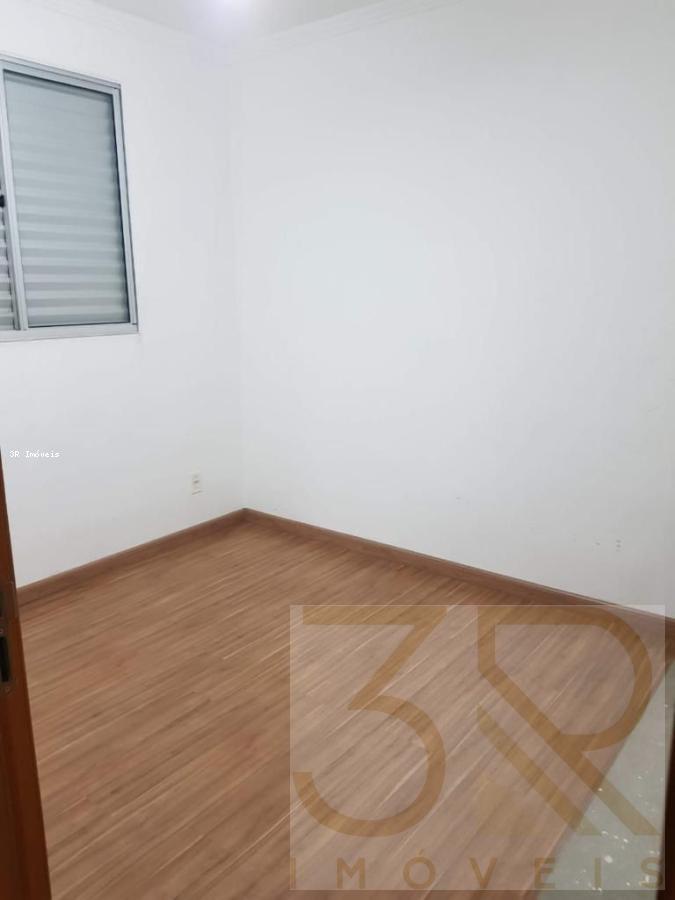 Apartamento à venda com 2 quartos, 45m² - Foto 2