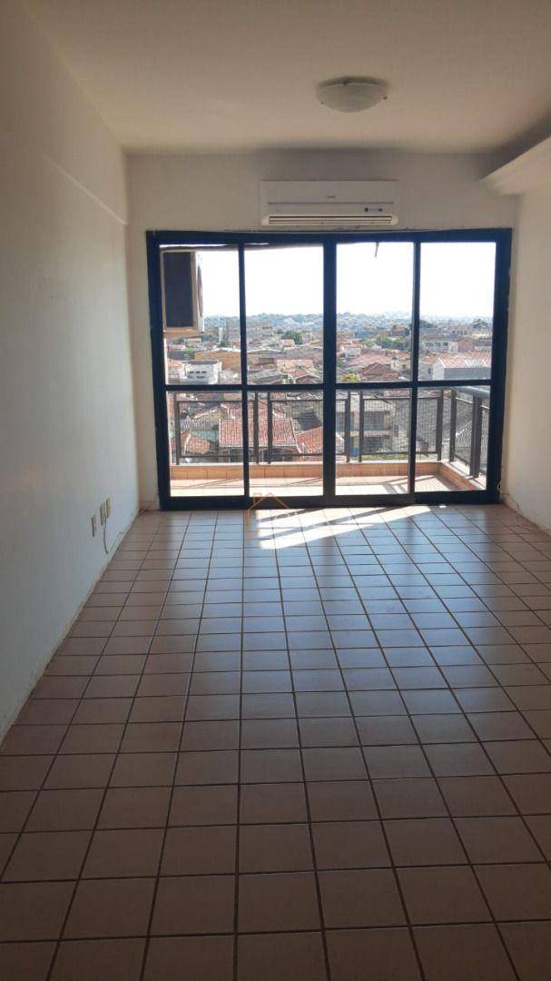 Apartamento à venda com 3 quartos, 100m² - Foto 1