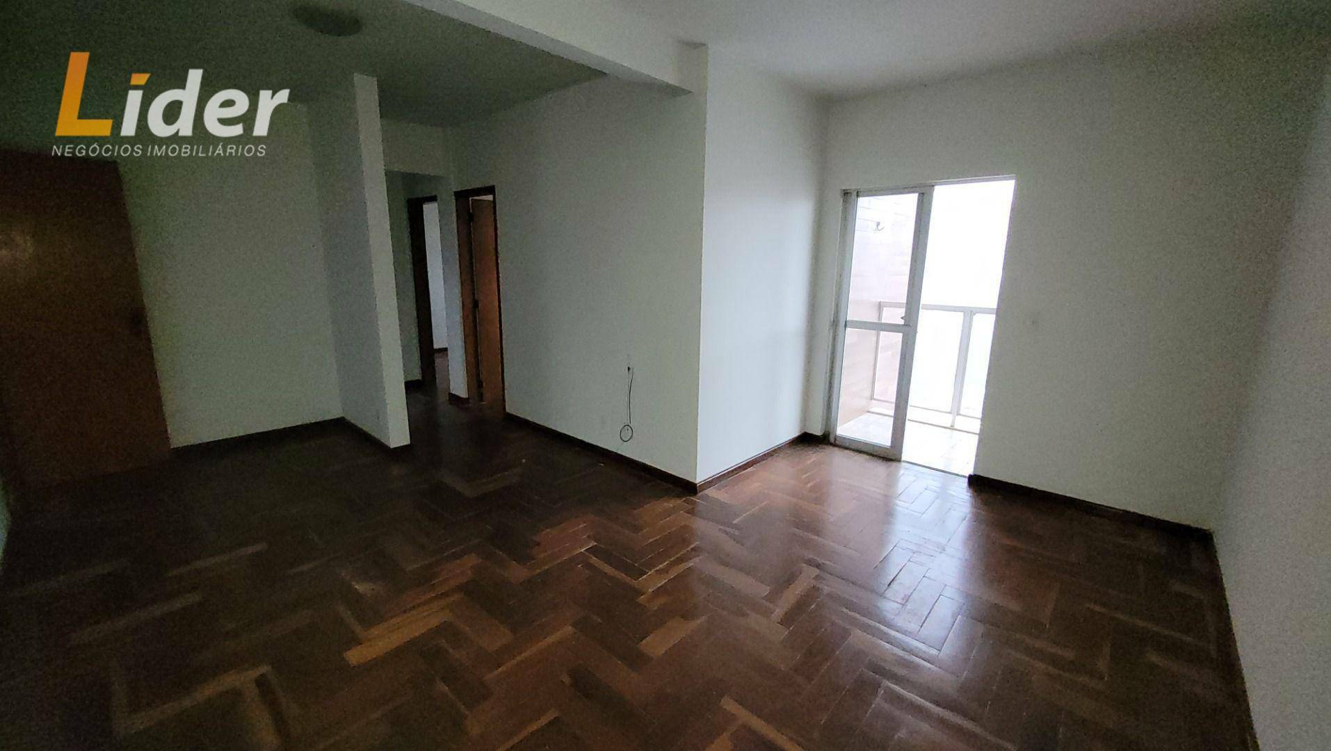 Apartamento para alugar com 2 quartos, 105m² - Foto 2