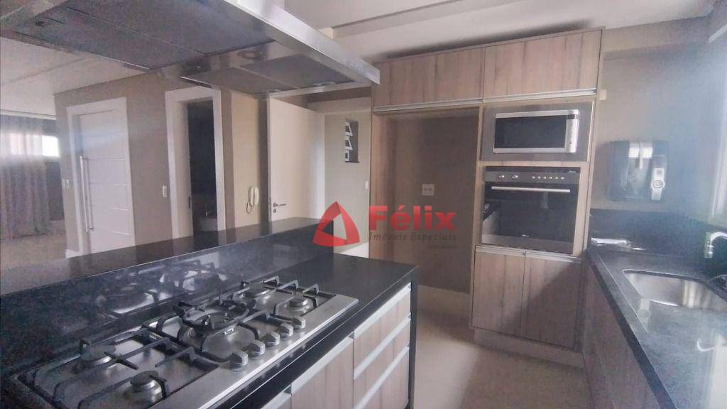 Apartamento à venda com 3 quartos, 162m² - Foto 10