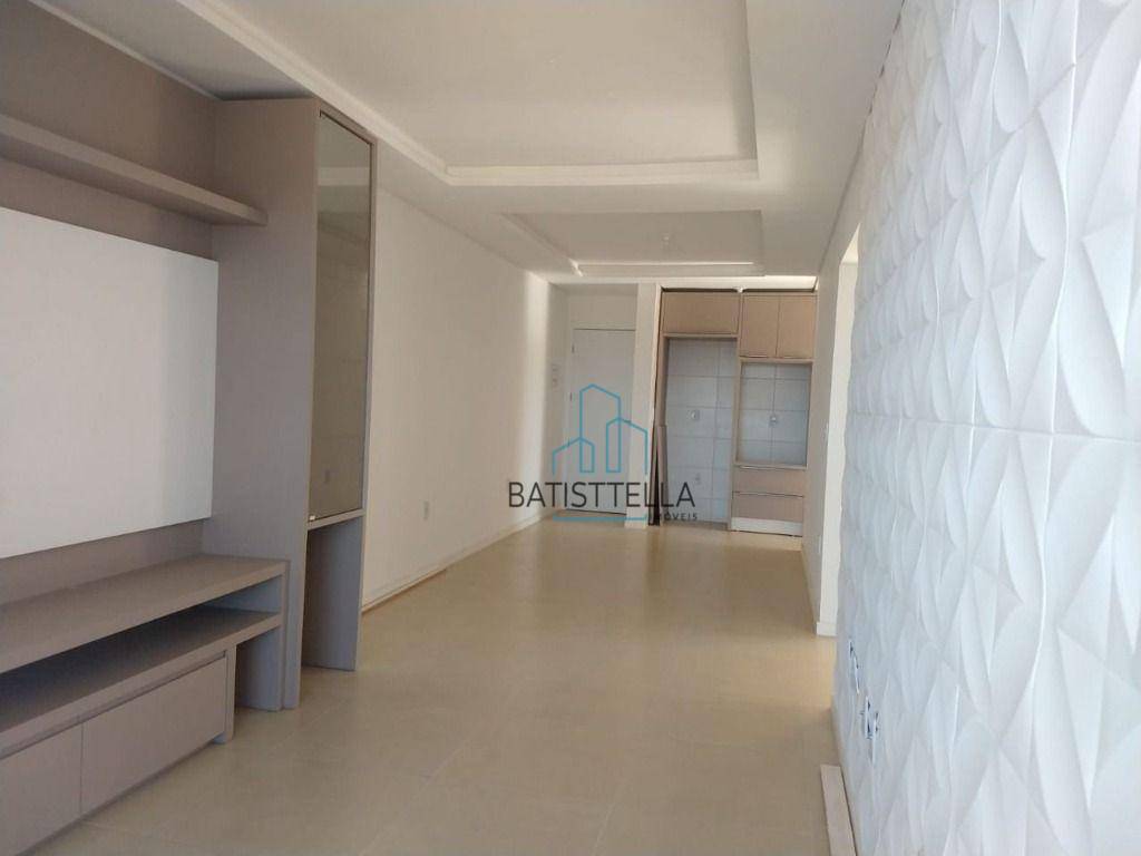 Apartamento à venda com 2 quartos, 79m² - Foto 4