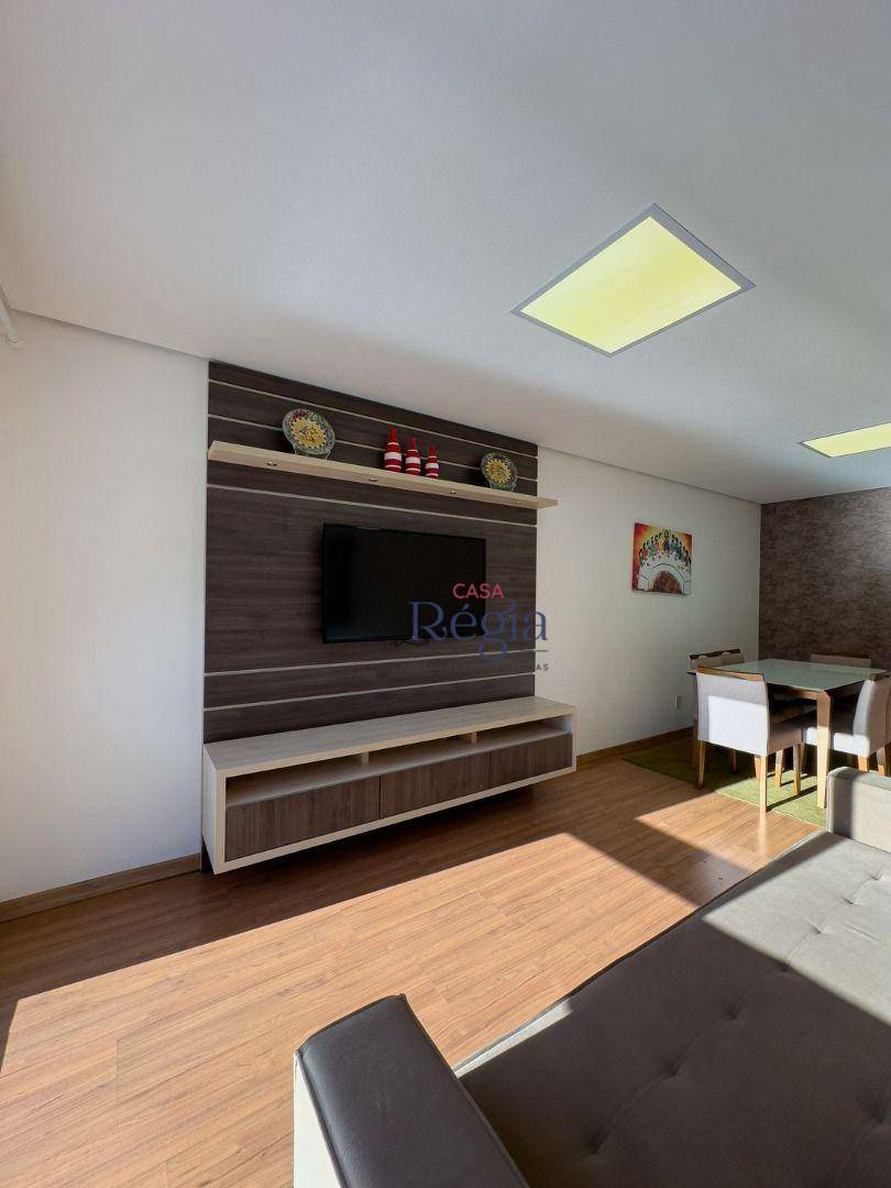 Apartamento à venda com 2 quartos, 75m² - Foto 7