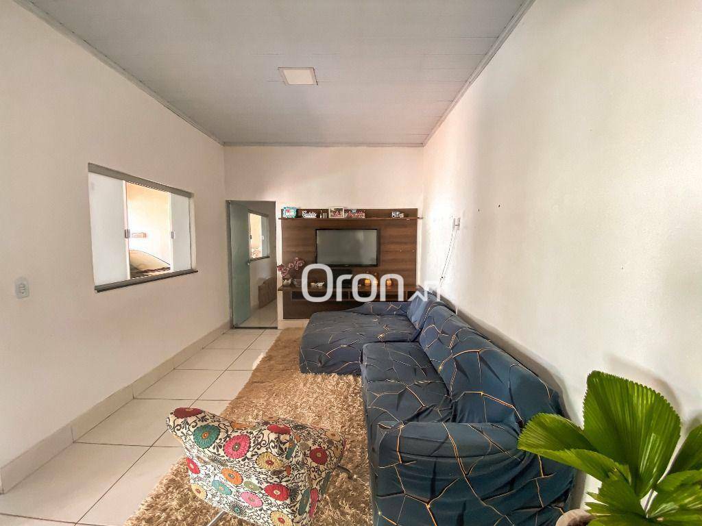 Casa à venda com 3 quartos, 140m² - Foto 2