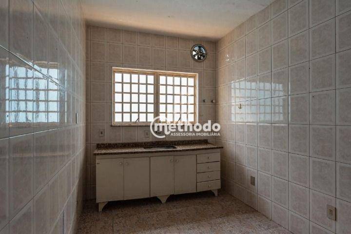 Casa à venda com 3 quartos, 230m² - Foto 10