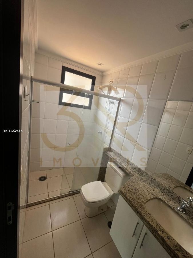 Apartamento para alugar com 3 quartos, 138m² - Foto 13