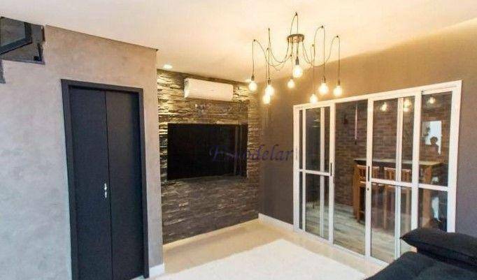 Casa à venda com 3 quartos, 120m² - Foto 1