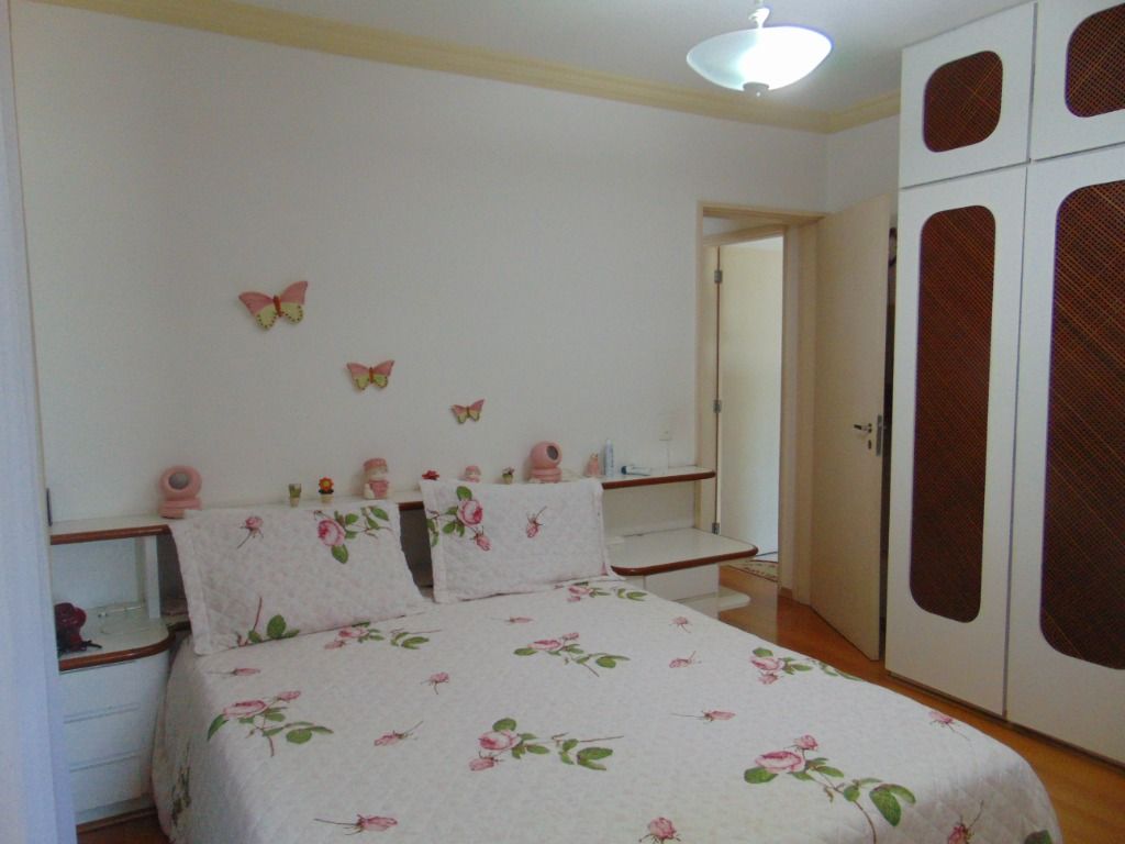 Apartamento à venda com 3 quartos, 130m² - Foto 18