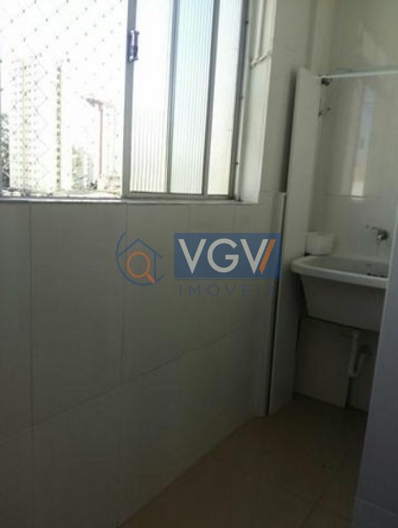 Apartamento para alugar com 2 quartos, 80m² - Foto 11