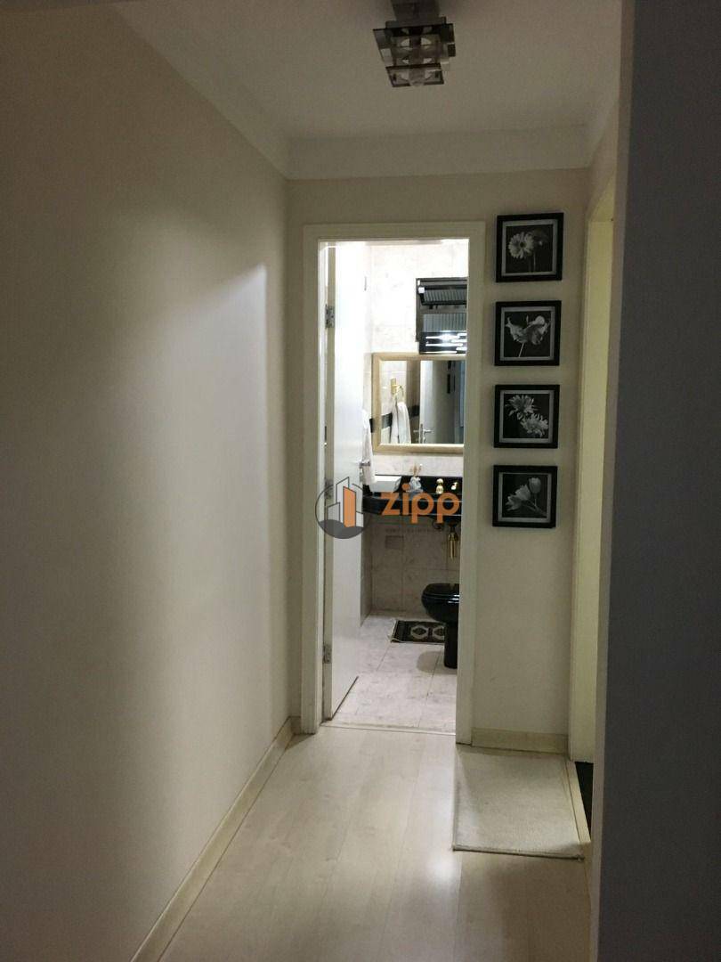 Sobrado à venda com 4 quartos, 250m² - Foto 17