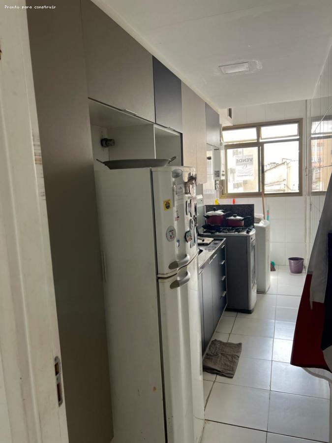 Apartamento à venda com 3 quartos, 75m² - Foto 5